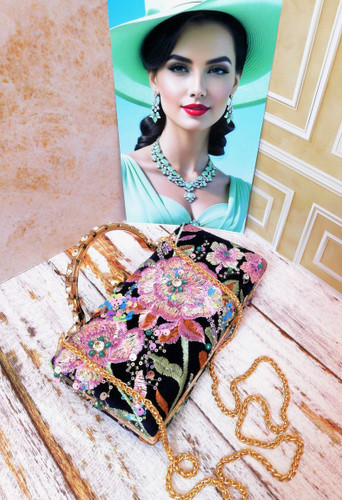 کیف زنانه مجلسی دست دوز و دست ساز جنس پارچه تور گلدوزی و جواهر دوزی شده