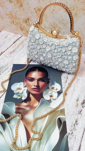 کیف زنانه مجلسی دست دوز جنس پارچه تور فول کارشده