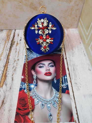 کیف زنانه مجلسی دستدوز جواهر دوزی شده جنس پارچه مخمل