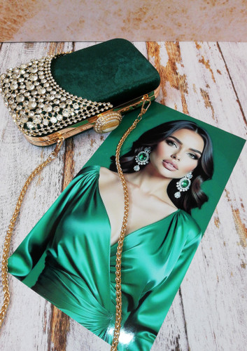 کیف زنانه مجلسی دستدوز جنس پارچه مخمل