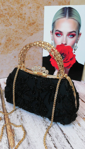 کیف زنانه مجلسی دستدوز و دست ساز جنس پارچه تور روبان دوزی گل برجسته