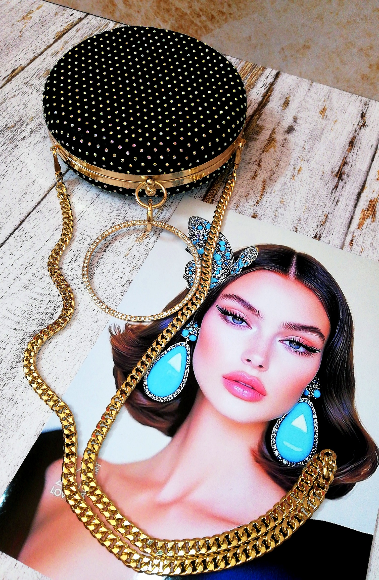 کیف مجلسی و کلاچ زنانه دست دوز_ مدل گرد هفت رنگ_ تور فول نگین