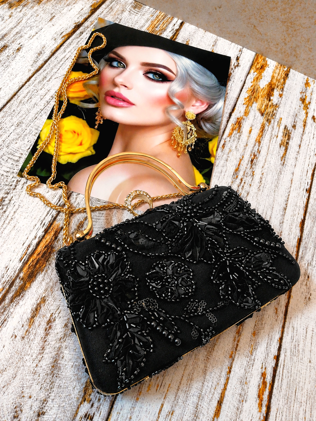 کیف مجلسی و کلاچ زنانه دست دوز_ مدل آدلیا_ تور گل برجسته روباندوزی کار شده با منجوق و مروارید و پولک