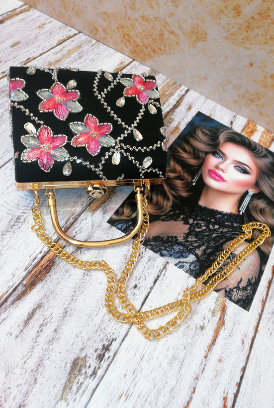 کیف مجلسی و کلاچ زنانه دست دوز_ مدل گیسو_ تور گلدوزی شده کار شده با سنگ ملیله منجوق پولک